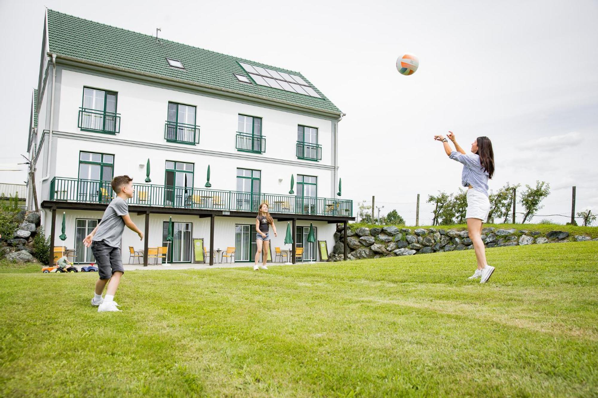 Pension Sonnengarten & Therme Included - Auch Am An- & Abreisetag! Lutzmannsburg Ngoại thất bức ảnh